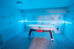 Spielezimmer