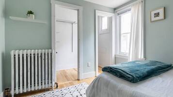 3 chambres, bureau, fer et planche à repasser, Wi-Fi gratuit