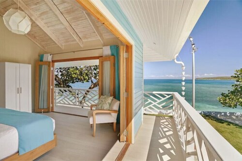 Villa Arena - Beach Front