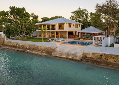 Villa Mare - Ocean Front