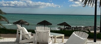 Chic, 5 Star, 4 bedroom (all Ensuite) Villa with heated pool