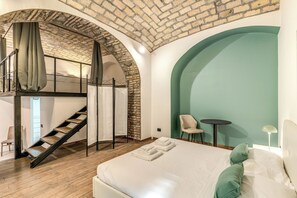 2 bedrooms, WiFi, bed sheets - Spacious Apartment in Vibrant Prati District CIR:058091-ALT-05639  (Roma)