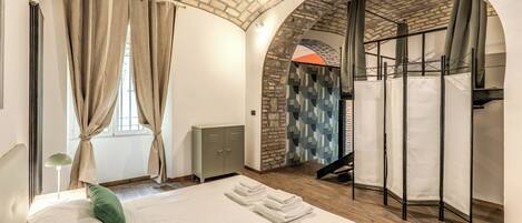 2 makuuhuonetta, Wi-Fi, vuodevaatteet