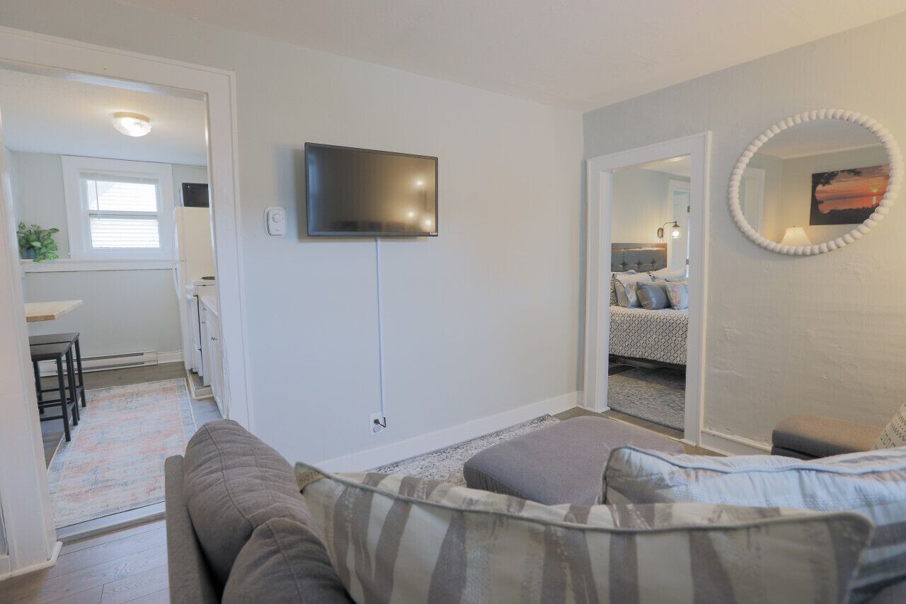 1 bedroom, desk, iron/ironing board, WiFi (free)