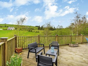 Terrace/patio - 2 bedroom accommodation in Llangurig, near Llanidloes (Llangurig, near Llanidloes)