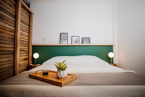 1 sovrum, värdeförvaringsskåp på rummet och strykjärn/strykbräda