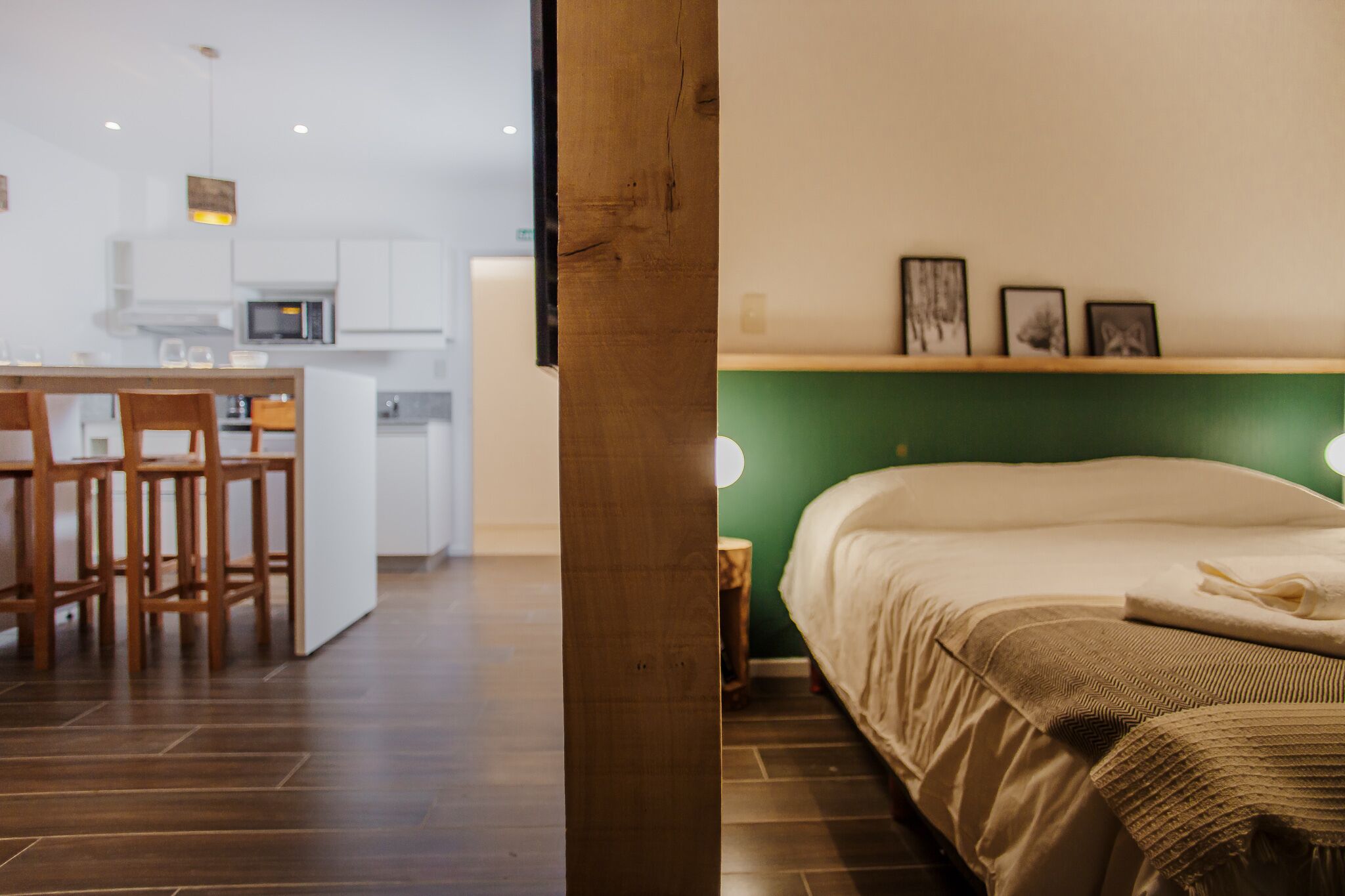 1 slaapkamer, een kluis op de kamer, een strijkplank/strijkijzer