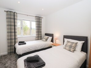 4 bedrooms, individually decorated, individually furnished, free WiFi - Eildan (Fort William)