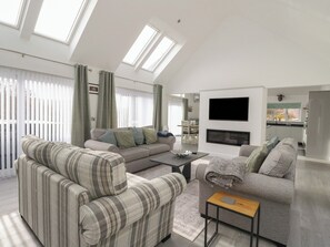 Cottage | Living area - Eildan (Fort William)