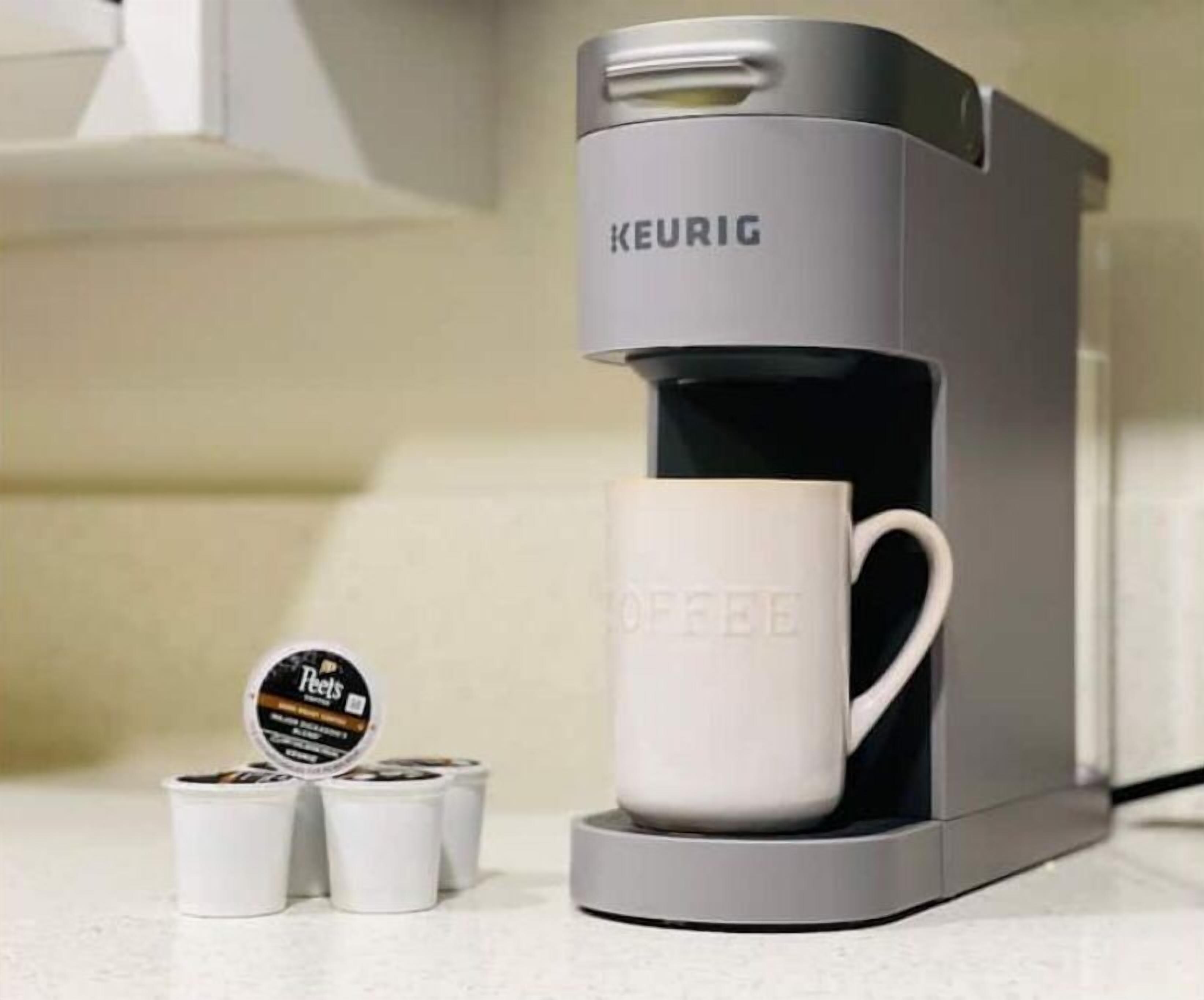 A White House in a Desert Paradise!