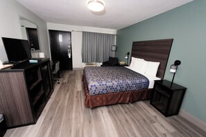 Schreibtisch, kostenloses WLAN, Bettwäsche