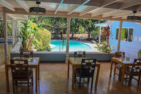 Executive Villa | Terrace/patio