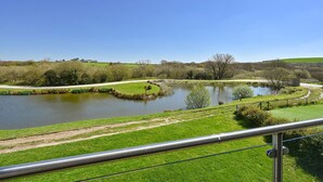 Property grounds - Retallack Resort Moorings, Hot tub & Games Room (Winnard's Perch)