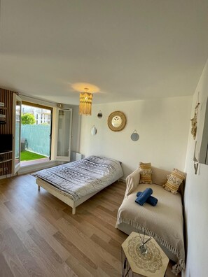 Room - Studio Moana Avec Parking et Jardin (La Londe-les-Maures)