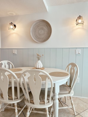 Dining - Entire Beachside Duplex (Cocoa Beach)