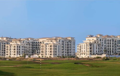 The Yas Amazon House: Unique & Stylish 1BR