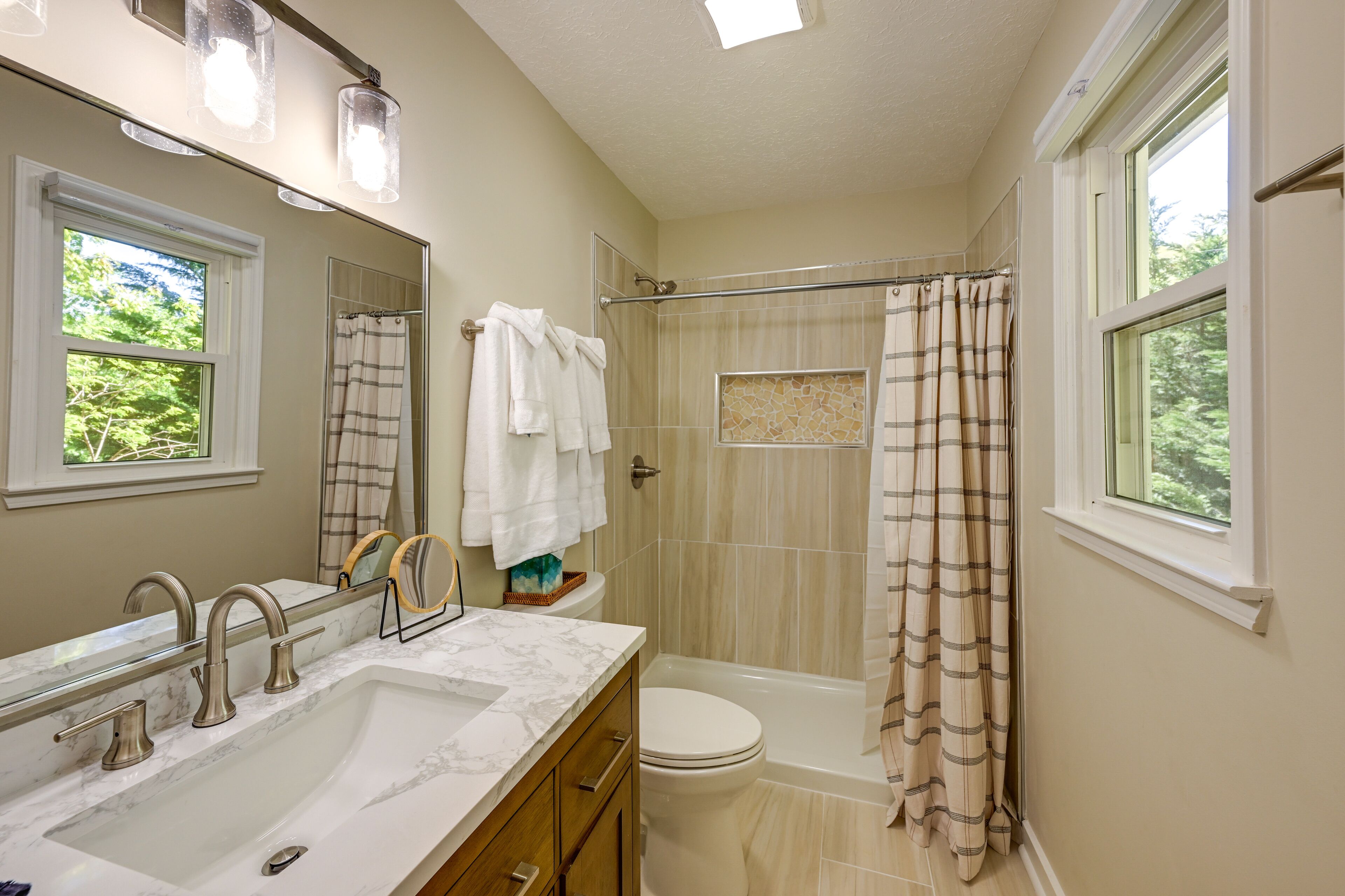 Pet-Friendly Condo on Sky Valley Golf Course!