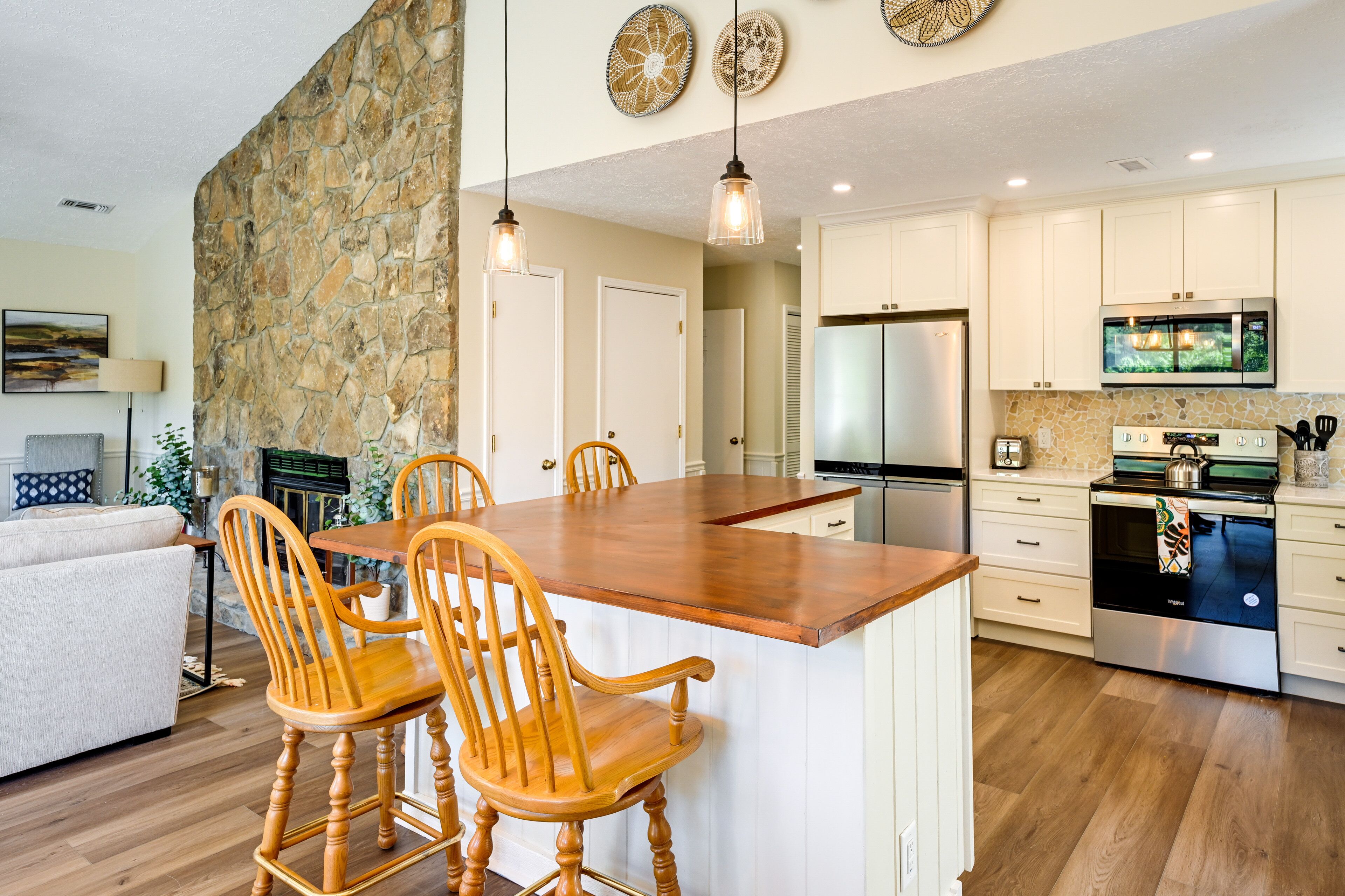 Pet-Friendly Condo on Sky Valley Golf Course!