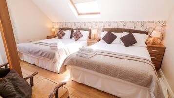 3 bedrooms, individually decorated, individually furnished, free WiFi