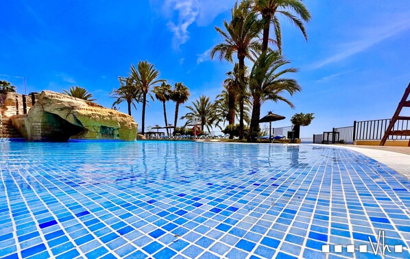 Pool - MALVARROSA – Apartament with panoramic views of Calpe and the sea (Calpe / Calp)