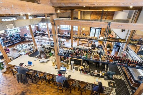 Chic cozy studio 15mi BNA, 7mi Broadway, 6mi Vanderbilt, 5mi Bicentennial Park