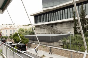 Property grounds - Spacious High-Ceiling 2BR by Acropolis Museum (Athens)