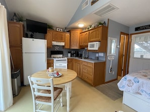 Fridge, microwave, stovetop, cookware/dishes/utensils - Escape to the Beach to Wind & Sand! (HATTERAS)