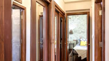 1 多间卧室、熨斗/熨衣板、WiFi、床单