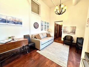Smart TV - Piazza Place (Traverse City)