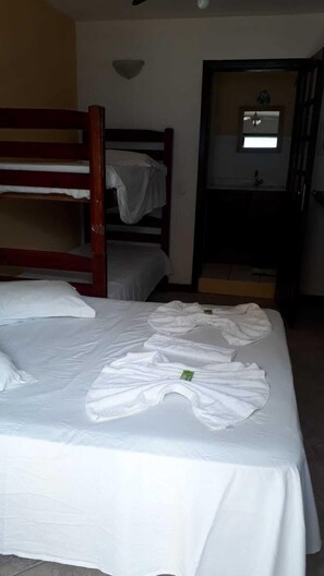 Standard-Vierbettzimmer