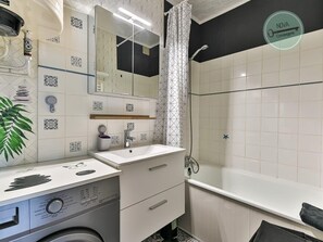 Bathroom - Nid douillet Le Grand Large 2 – Appartement 204 (Saint-Hilaire-de-Riez)