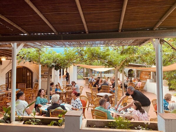 Restaurant - HOTEL RIOMAR (L'Escala)
