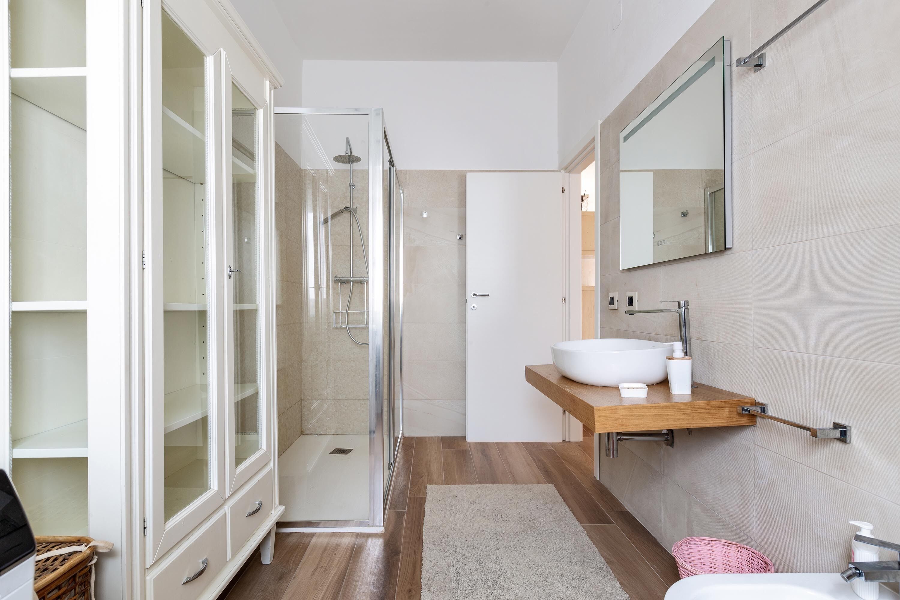 Villa | Bathroom | Shower, rainfall showerhead, towels