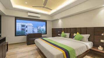 Standard Double or Twin Room | In-room safe, desk, iron/ironing board