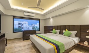 Standard Double or Twin Room | In-room safe, desk, iron/ironing board - Treebo Pink City Grand (Jaipur)