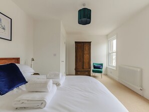 4 Schlafzimmer, kostenloses WLAN, Bettwäsche