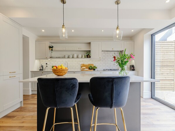 Diskmaskin och barnstol