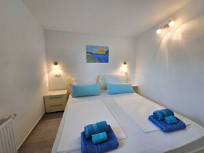 1 soverom, strykejern/-brett, wi-fi (inkludert) og sengetøy