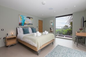 5 habitaciones, decoración personalizada y muebles diferentes 