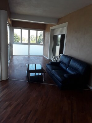 Interior - Joli Petit Appartement (Penta-di-Casinca)