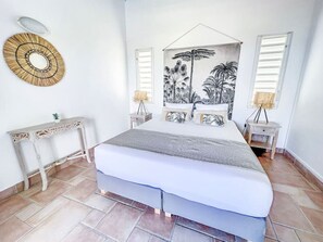 2 bedrooms, iron/ironing board, travel cot, free WiFi