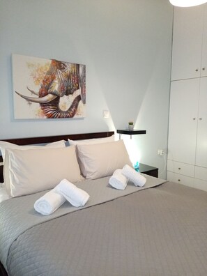 2 habitaciones, tabla de planchar con plancha y wifi gratis 