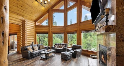 4BR| Dog Friendly | Pool | Hot Tub | Sauna