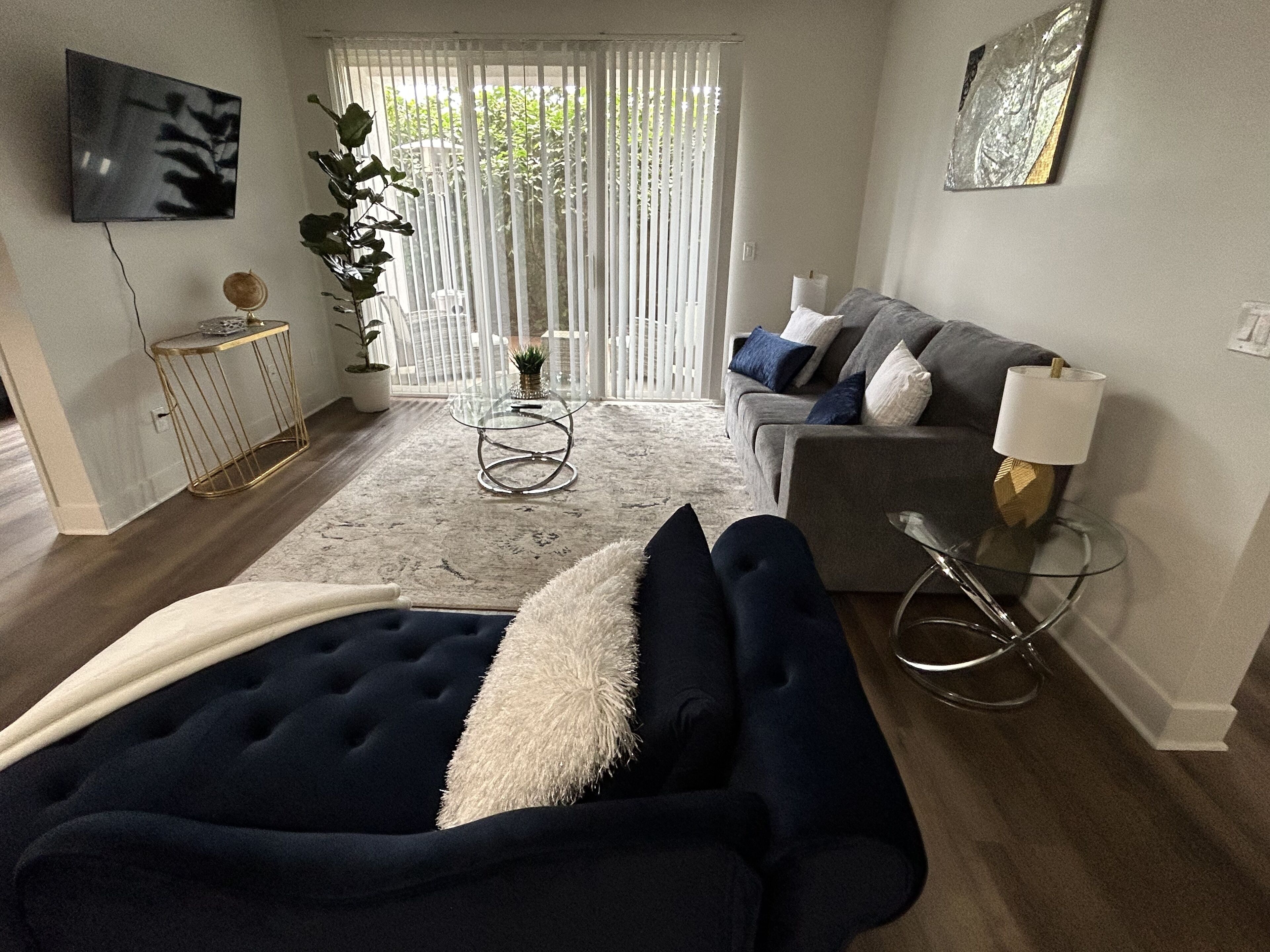 2 bedroom apartment Marina Del Rey less than 10 mins from Venice Beach!