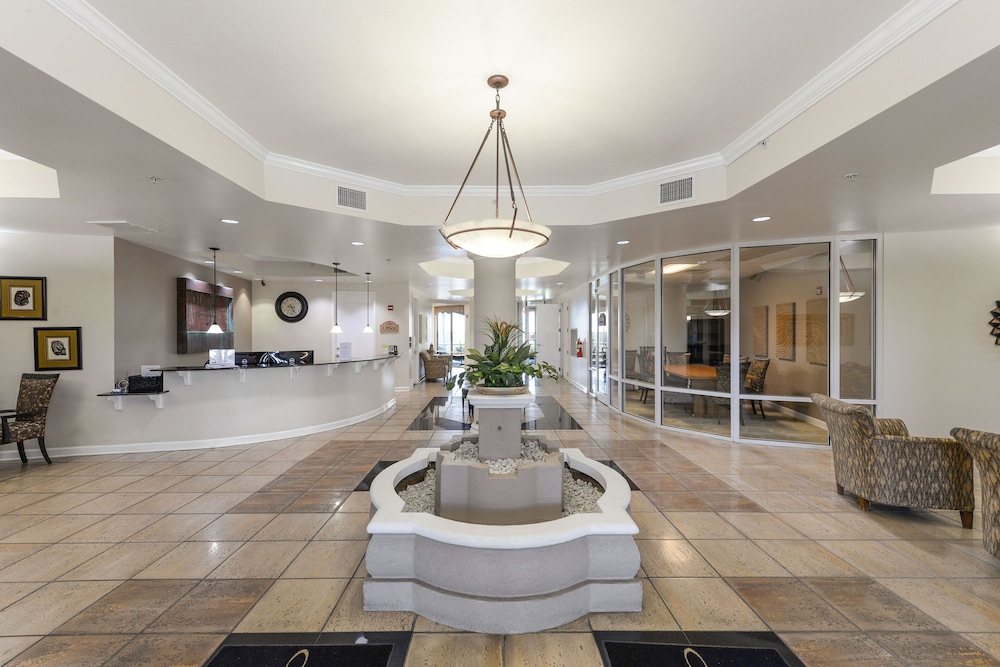 "Aqua Blue" Condo on the beach is waiting on you with breathtaking