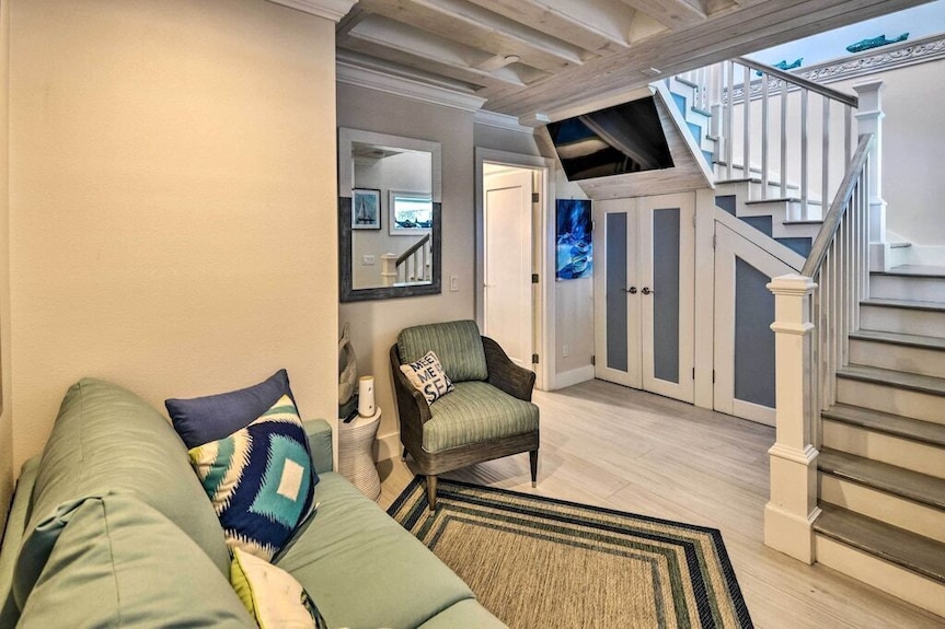 Seconds From The Ocean, One Bedroom Villa #4 - New Smyrna Beach, FL