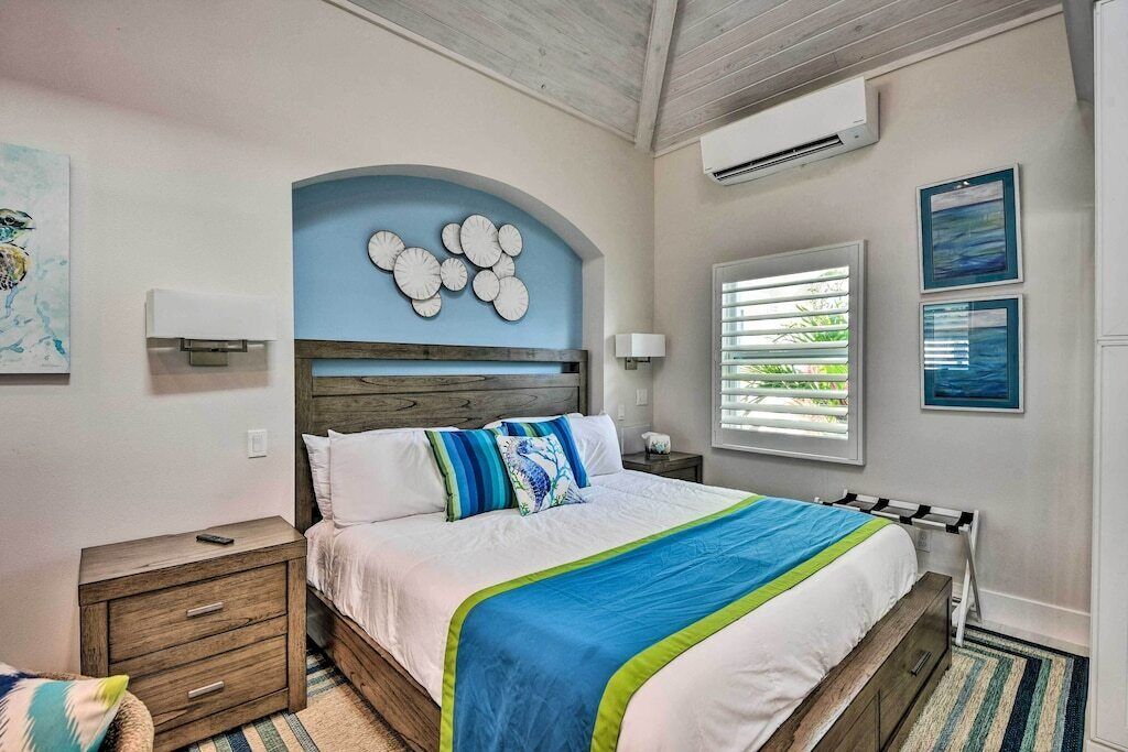 Seconds from the ocean, studio villa #3