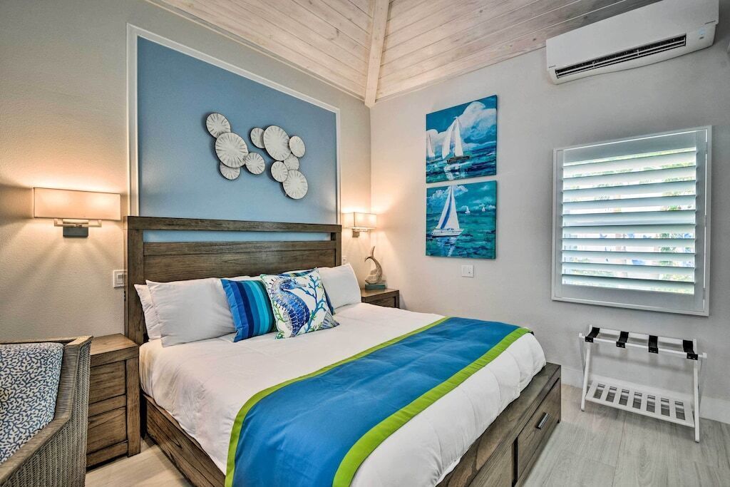 Seconds from the ocean, studio villa #6