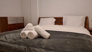 2 Schlafzimmer, Bügeleisen/Bügelbrett, kostenloses WLAN, Bettwäsche