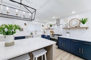 Fridge, microwave, oven, stovetop - Gorgeous, Updated 3 Bed Downtown Eagle Home (Eagle)